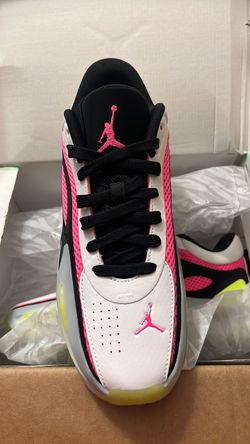 Jordan Heir Series 2 Women's Sneakers