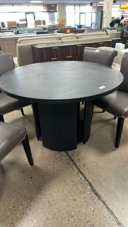 Dining table no chairs