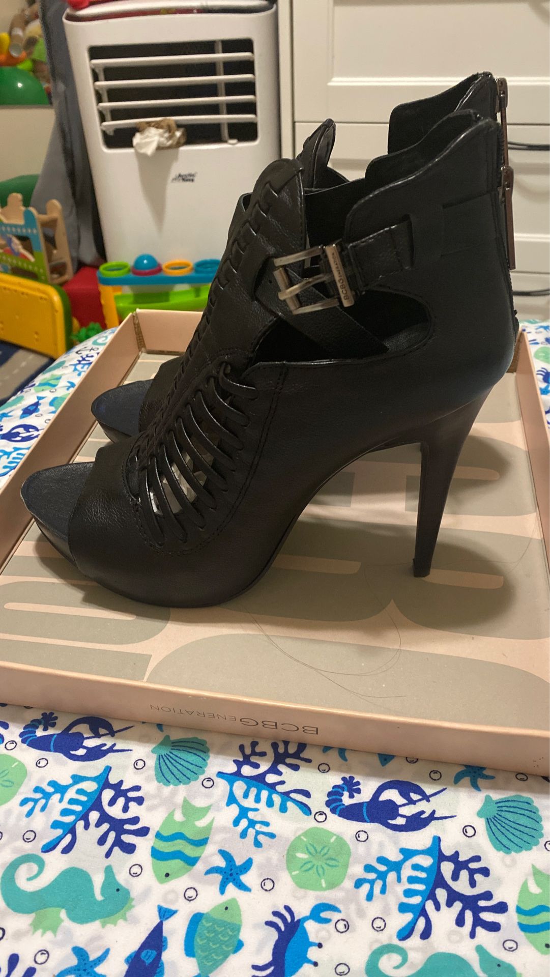 BCBG Nile leather heels