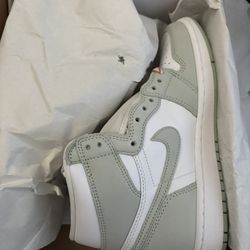 Jordan 1 Retro High OG Seafoam (Women's)