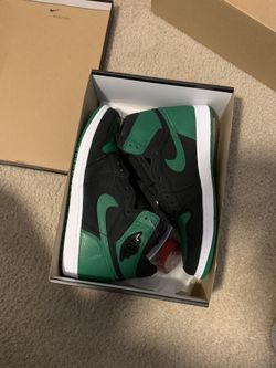 DS Jordan 1 Pine Green Size 11
