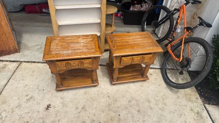 Pair of Oak Nightstands / End Tables