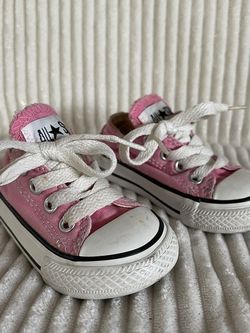 Pink Converse Size 4