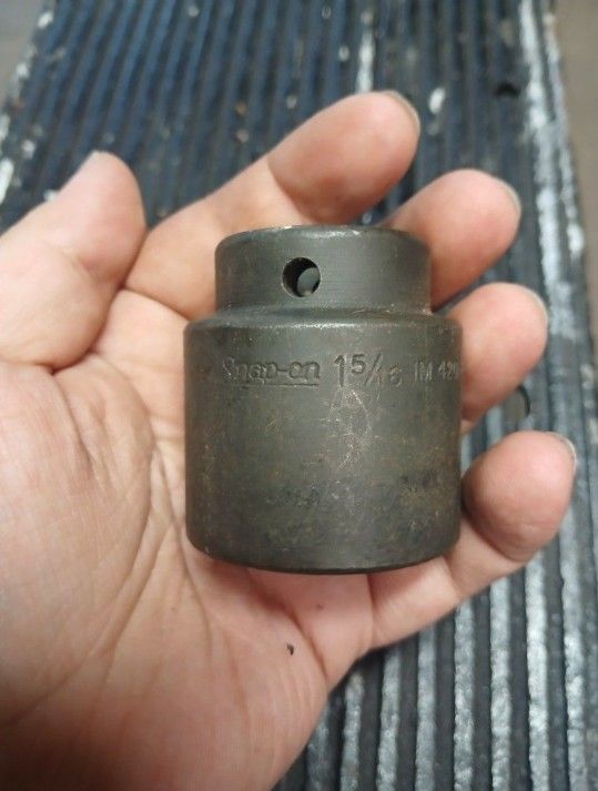 Snap On Socket