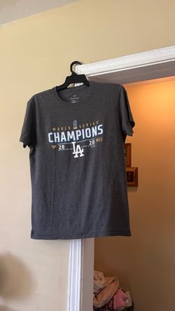 LA Dodgers shirt World Series champion size large on man  no stains no ripped good condition