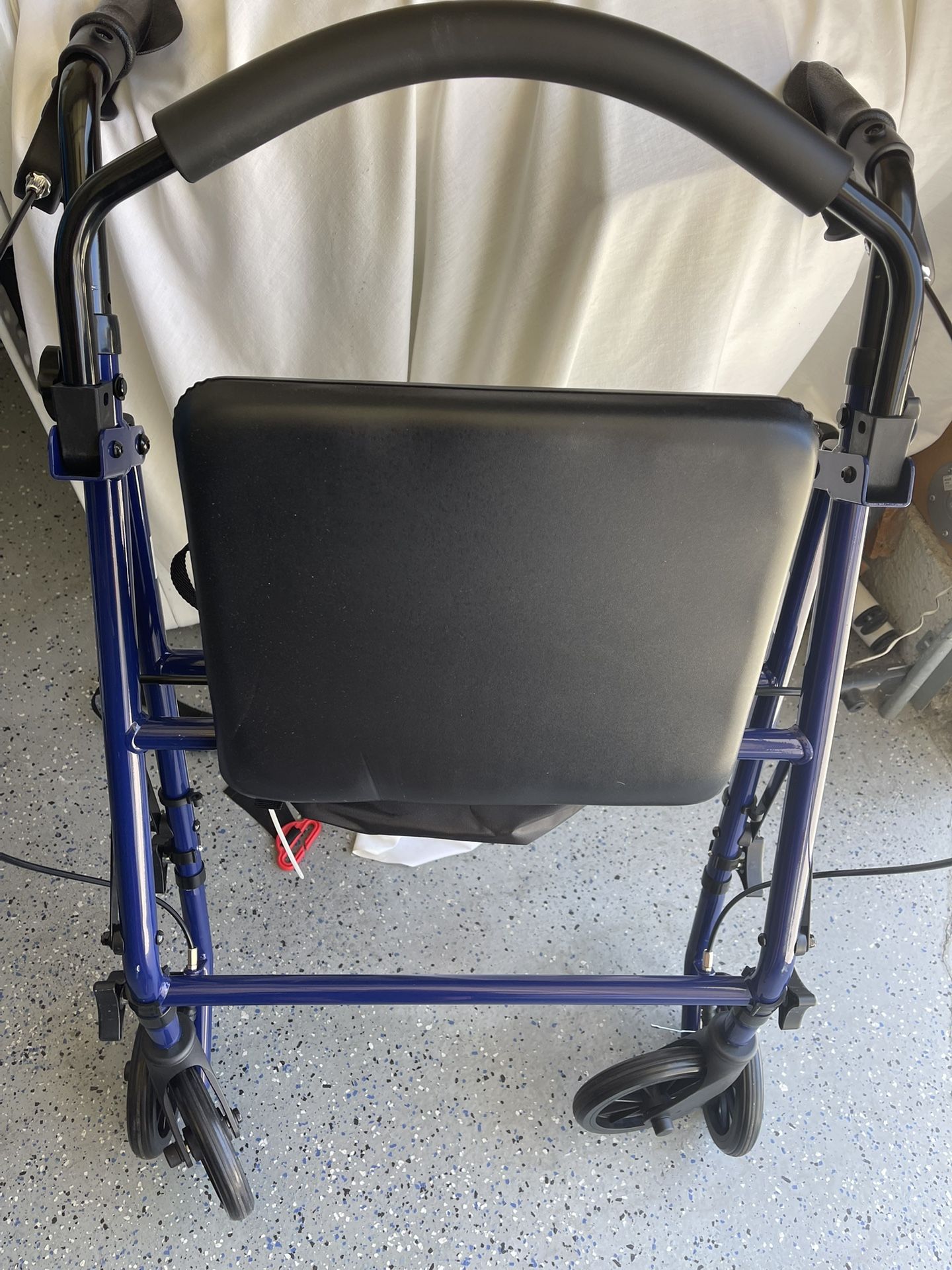 Portable Walker With Sitting Down
