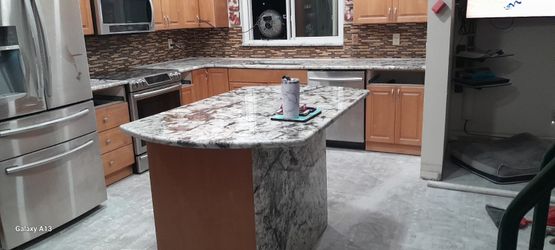 Granite And Quartz 
