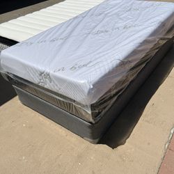 TWIN XL MEMORY FOAM MATTRESS ONLY!!