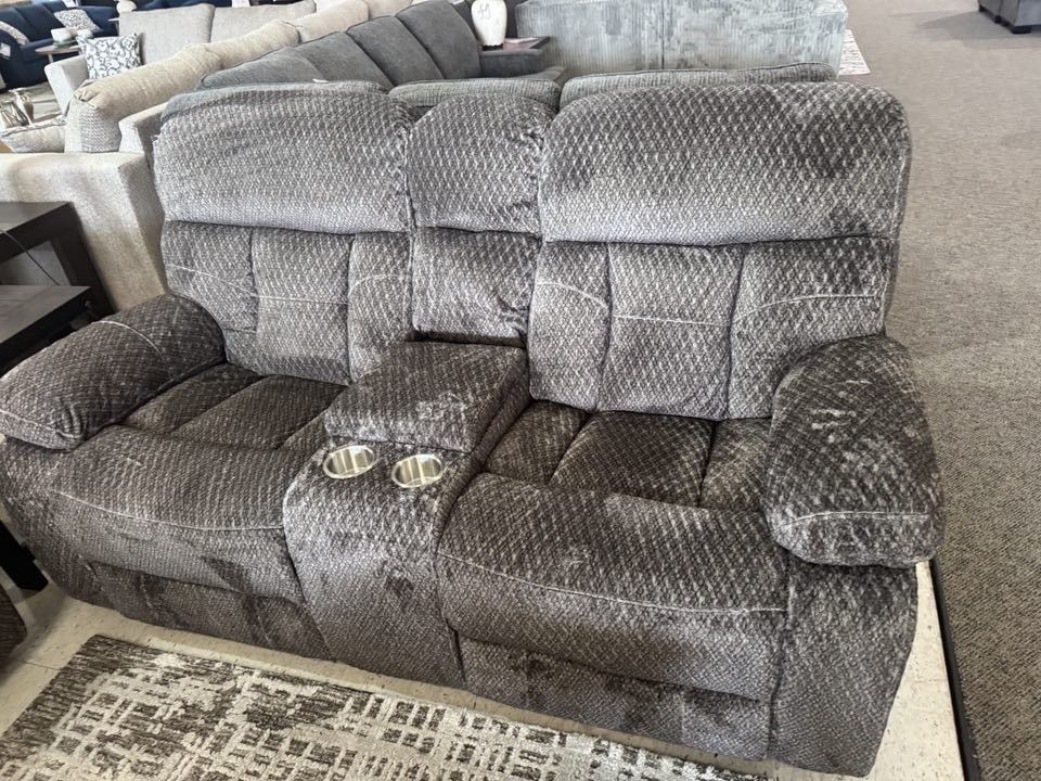 AP๐ Perfect Reclining Sofa And Loveseat Set// Fast Delivery - Financing