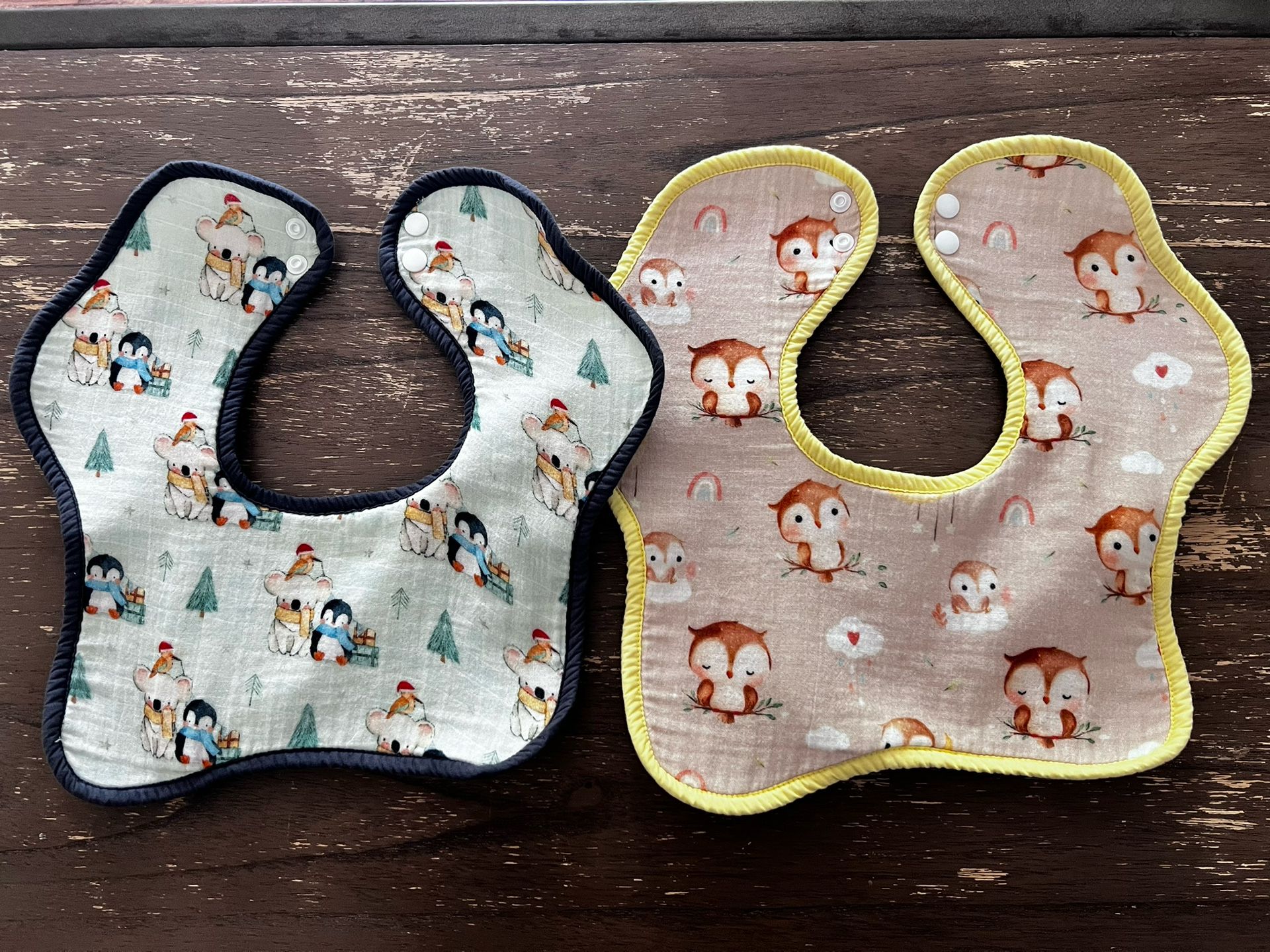 Muslin Bib (Set of 2)