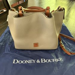 Dooney & Bourke Purse 