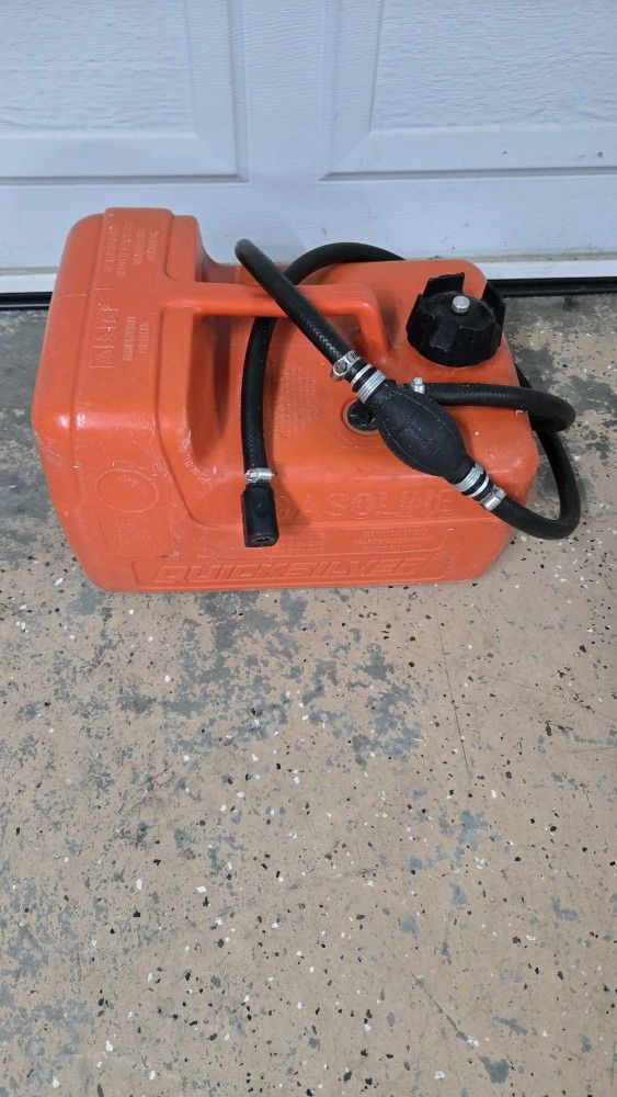 3 Gallon Mercury Outboard Motor Gas Tank