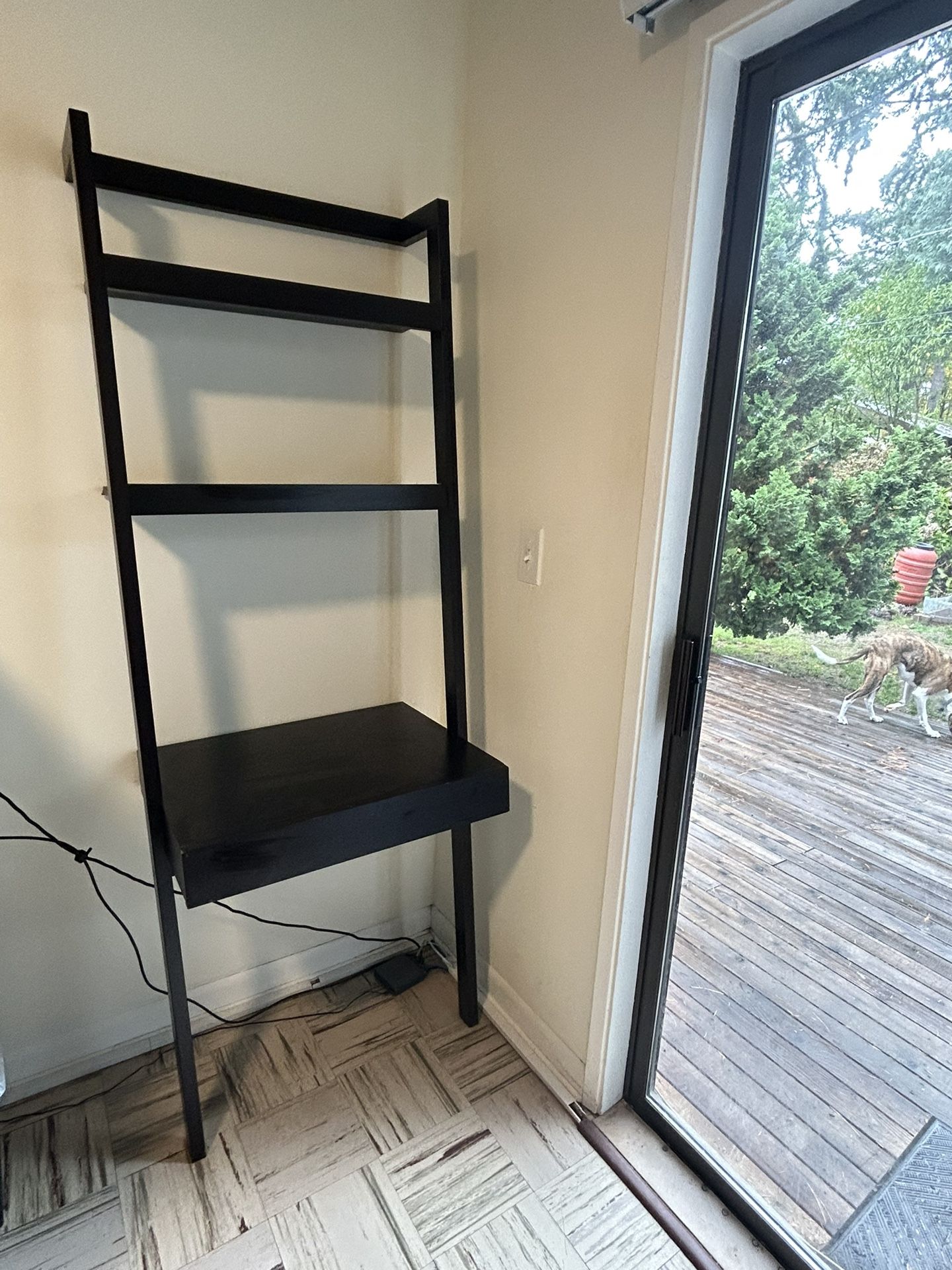 FREE Leaning bookshelf 