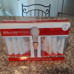 7 Face Mm Masks Set