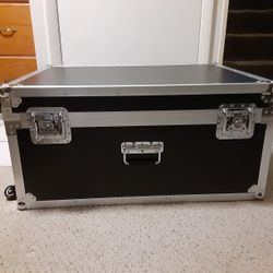 36x26x16.5 Inch Brand New Storage Utilty Travel Trunk With Wheels