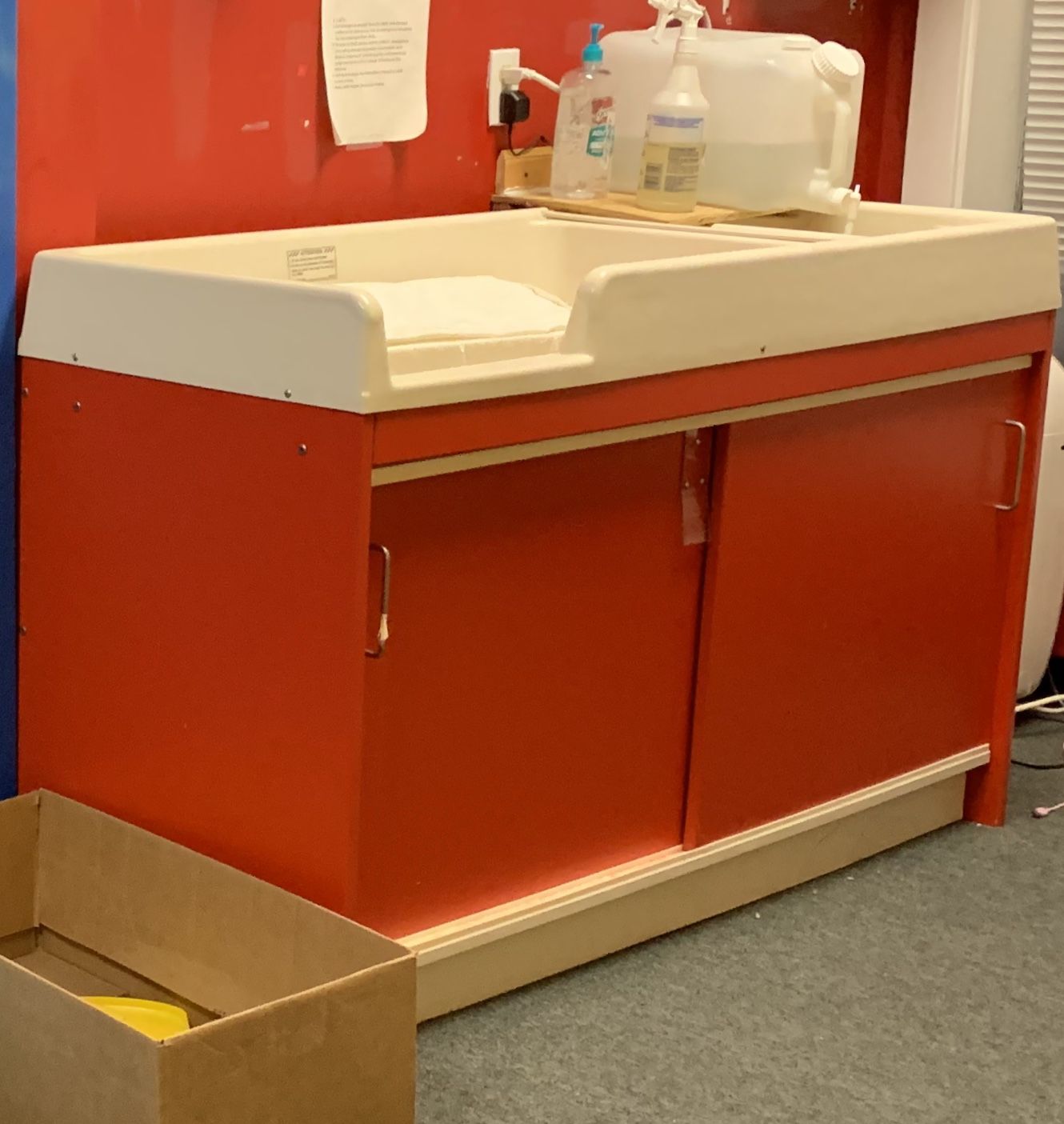 portable sink / w changing table.