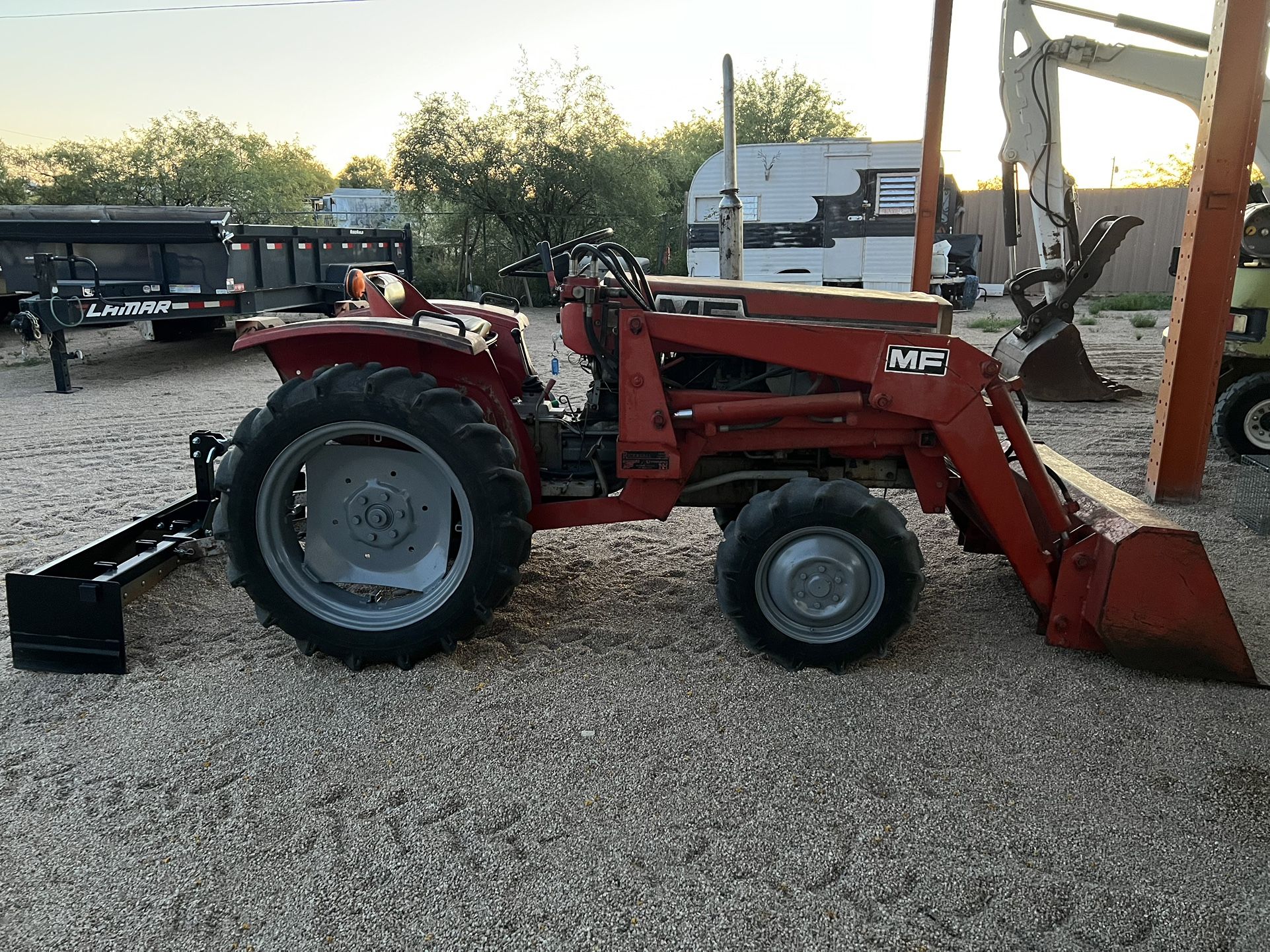 Massey Ferguson Tractor 4x4 