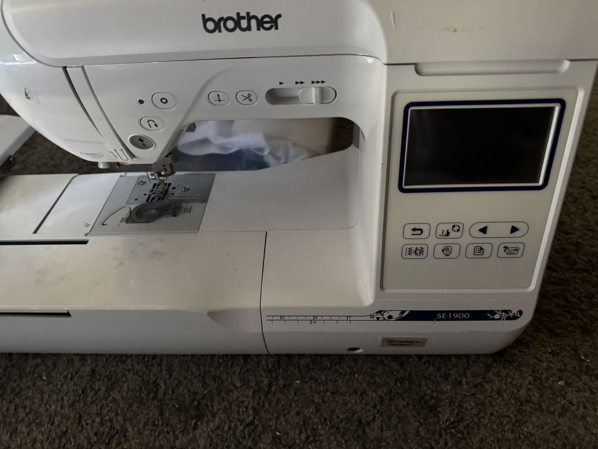 Brother SE1900