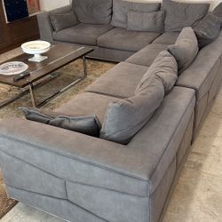 Grey sectional Three Pieces