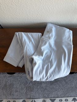 Lululemon Leggings SZ 8 Like New