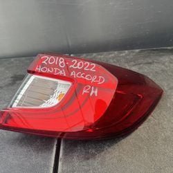 2018 2019 2020 HONDA ACCORD RIGHT SIDE TAIL LIGHT OEM USED 