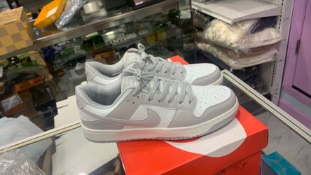 New Nike sneakers size 7.5