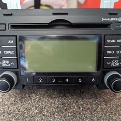 2010 Hyundai Elantra OEM Radio 