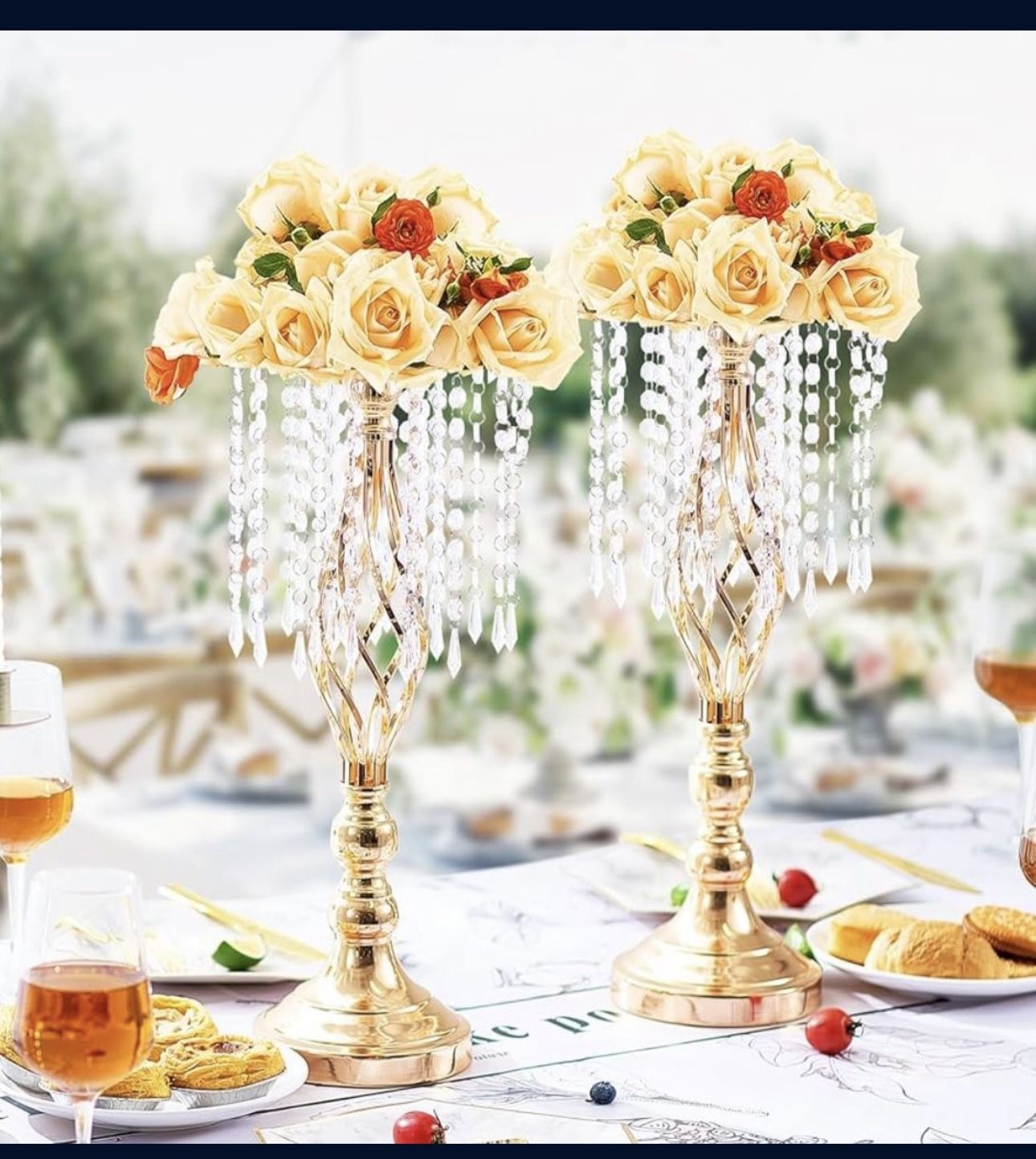 12 Elegant Gold Centerpieces