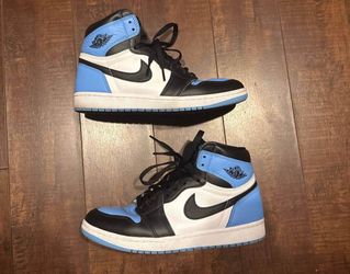 Air Jordan 1 UNC , Size 8.5 Men’s