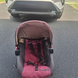 Infant Car Seat – SnugRide 30 by Graco