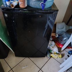 Small Refrigerator 