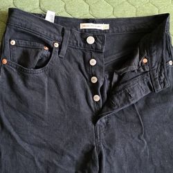 Levi’s Women's Ribcage Straight Ankle Jeans - Size 27