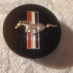 3 bar Horse Mustang Center Cap (1)