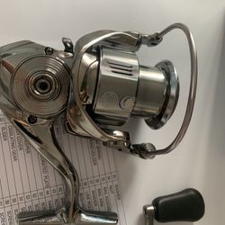 Fishing Reel Spinning Reels Metal Spool and Handle for Saltwater and Freshwater Fishing
