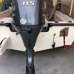 2018 Boston Whaler Montauk