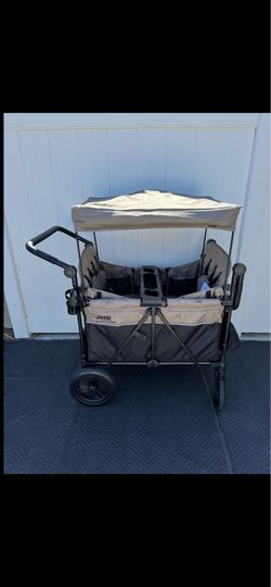 Wagon/ Jeep Gladiator 4 seater wagon/ 4 seater/ kids/ toys/ sports/ beach/ travel/ Jeep/ New