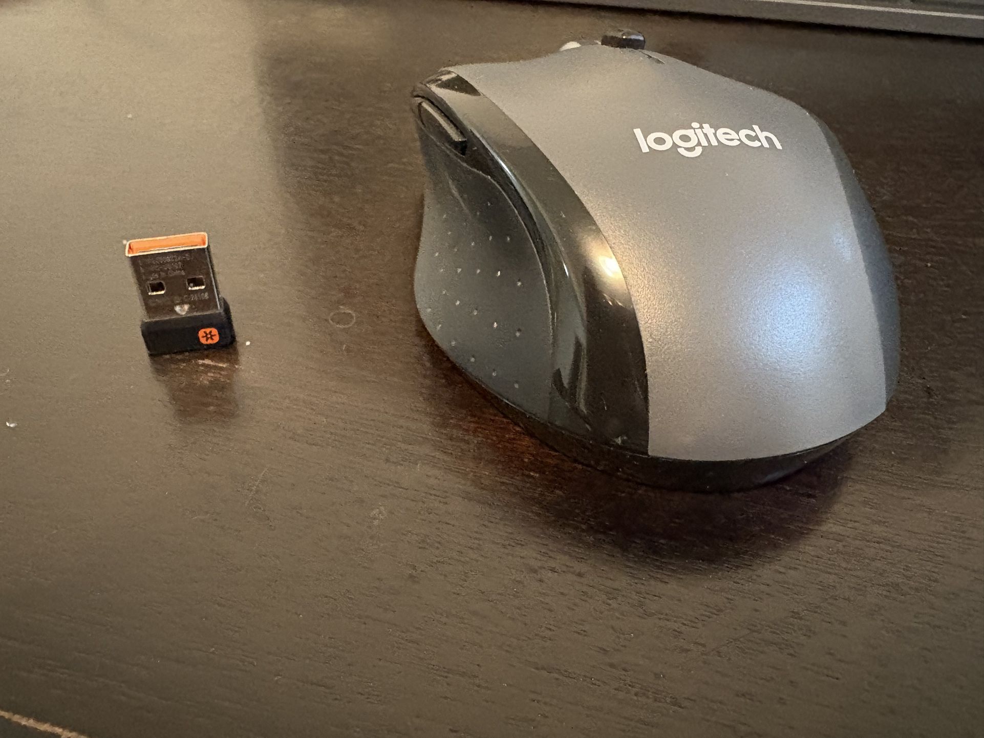 Logi Wireless Mouse