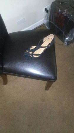 Ladies pumps