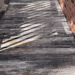 I’m selling premium rug in excellent, like-new condition. They were used only in a guest room, so they look brand new—no stains, no pets, no smoki Smo