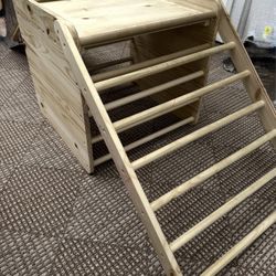 Montesori children's slide / Kids Toys