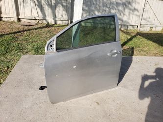 Partes toyota Corolla 2013