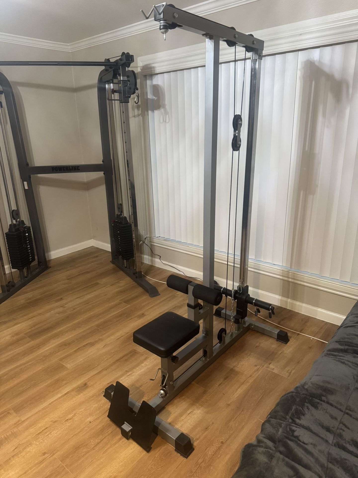 LAT Pulldown 