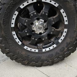 Wheel + Mud Terrain Tires 
