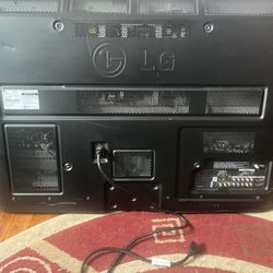 LG Plasma TV 40 Inch ( Moving Sale Need Gone As Soon As Possible)