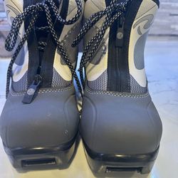 Rossignal cross country women boots. Size 8.1/2