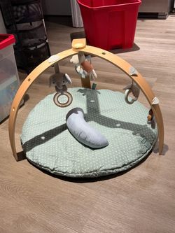 Baby playmat