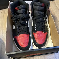 Bred Toe Jordan 1s Size 8