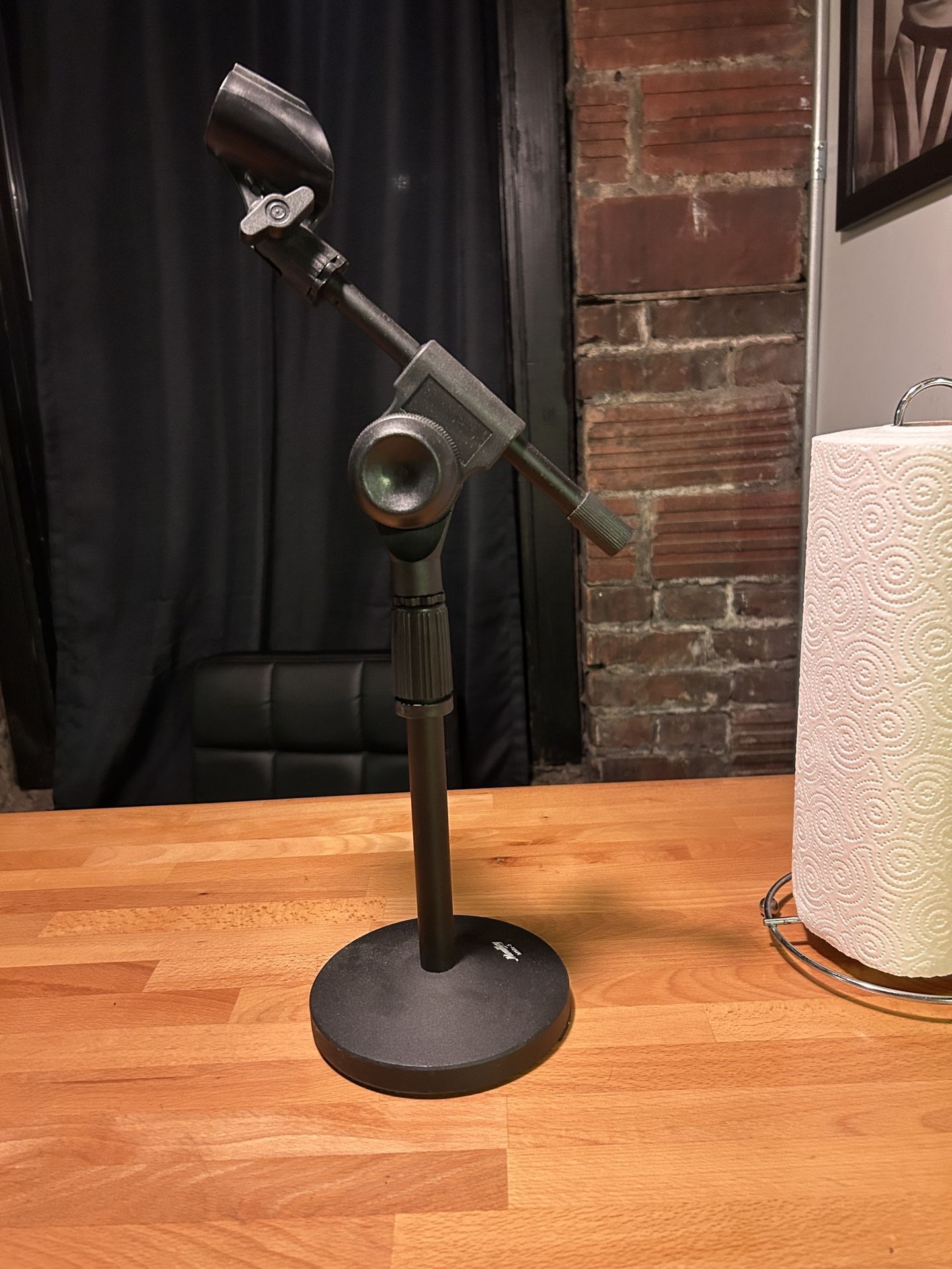 Heavy-Base Desktop Microphone Stand w/ Adjustable Boom Arm