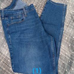 Ladies Old Navy Jeans 