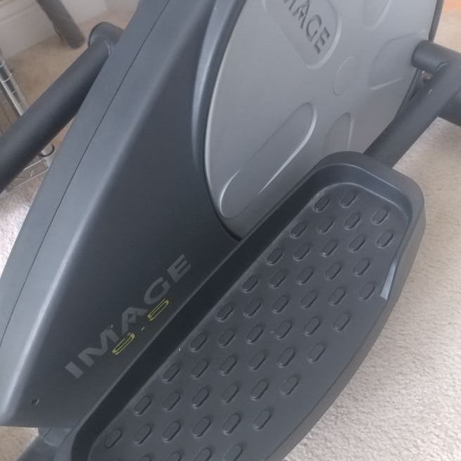 Image 9.5 Elliptical Trainer